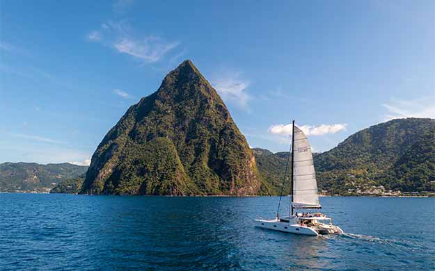 10 grenadines les deux pitons de sainte lucie