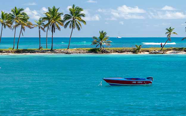 6 grenadines ile de mayreau en catamaran plage de salt whistle bay