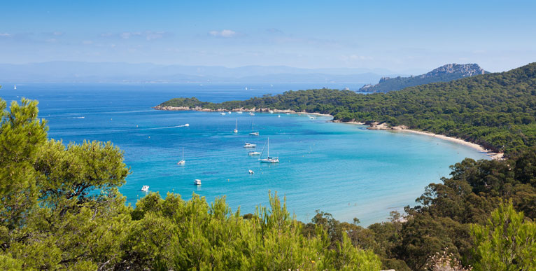 provence croisière en catamaran a porquerolle